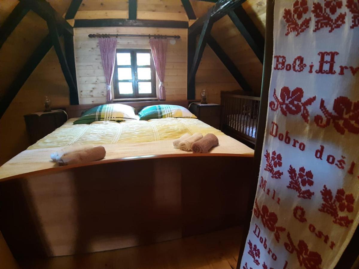 Villa Kuca Za Odmor Poljanica Okicka à Jastrebarsko Extérieur photo
