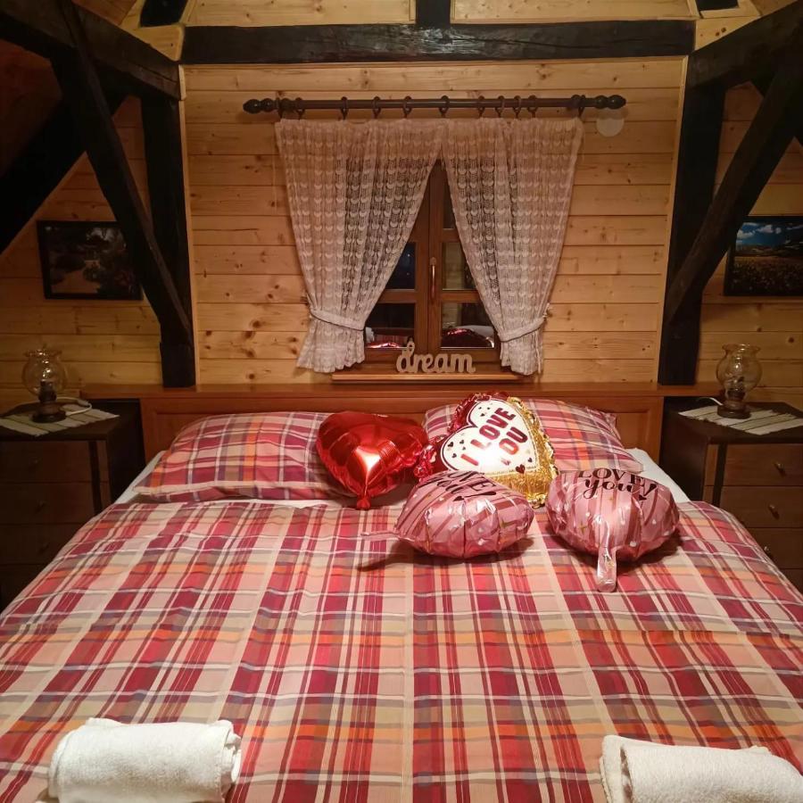 Villa Kuca Za Odmor Poljanica Okicka à Jastrebarsko Extérieur photo