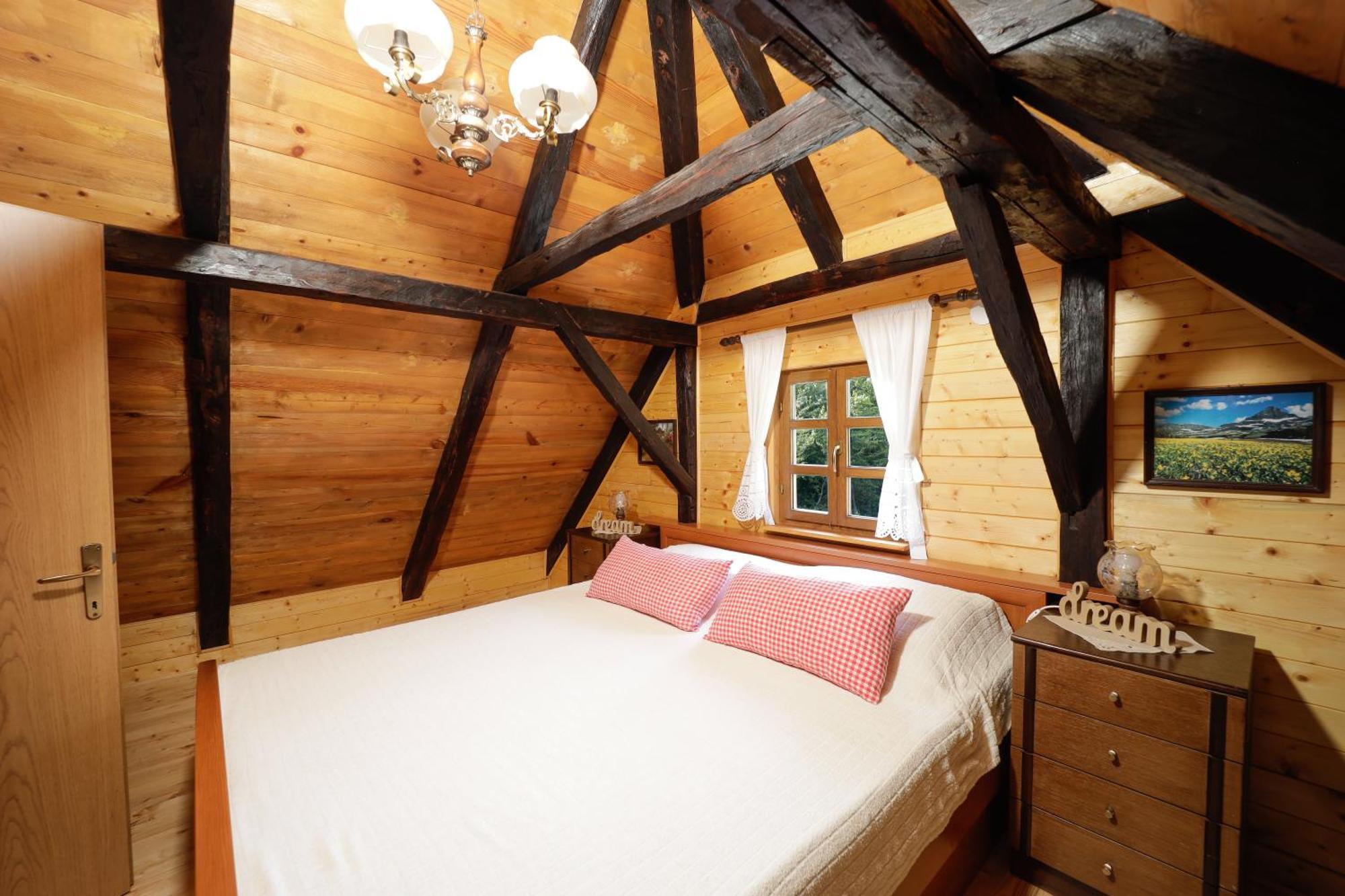 Villa Kuca Za Odmor Poljanica Okicka à Jastrebarsko Extérieur photo