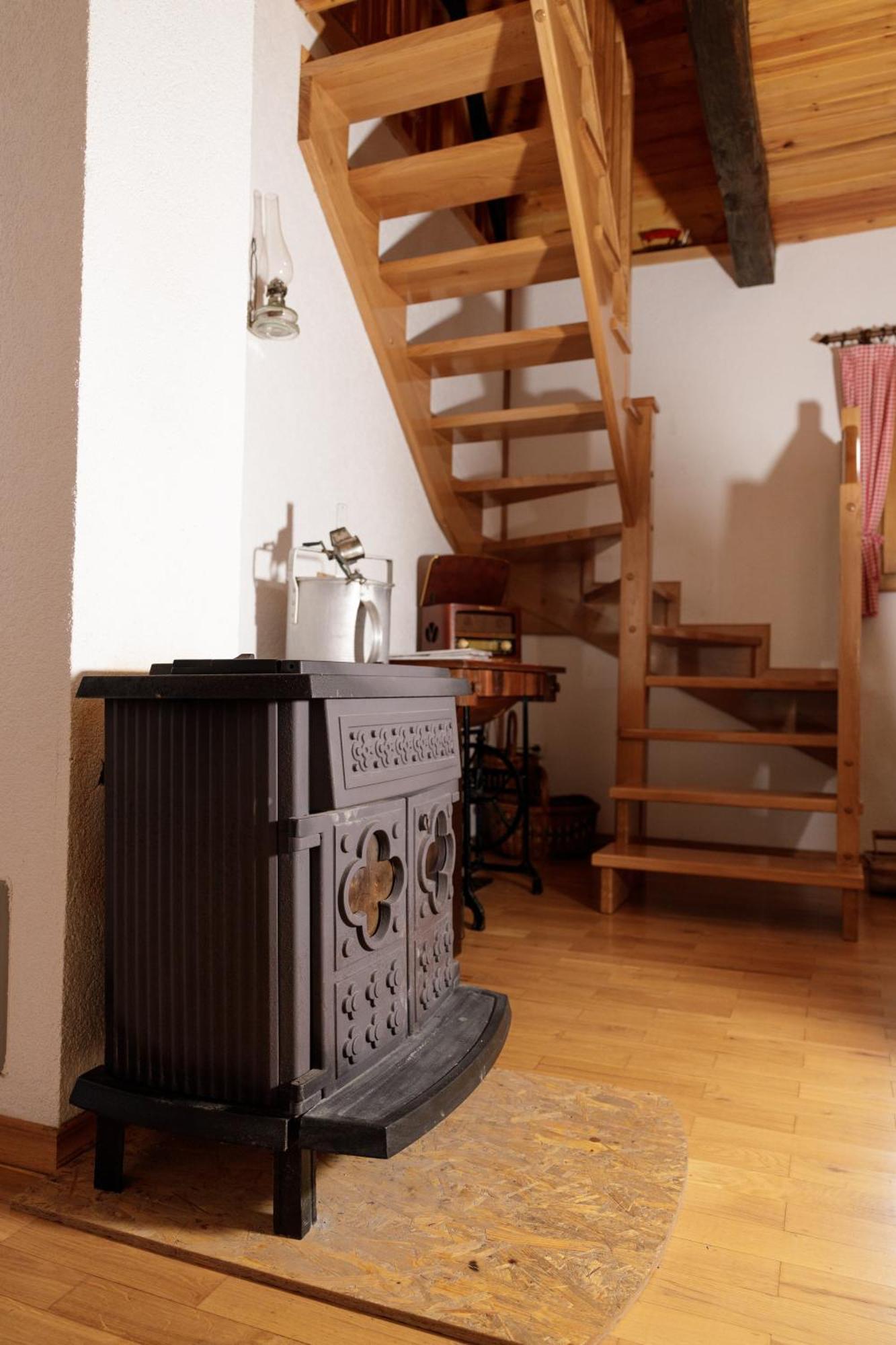 Villa Kuca Za Odmor Poljanica Okicka à Jastrebarsko Extérieur photo