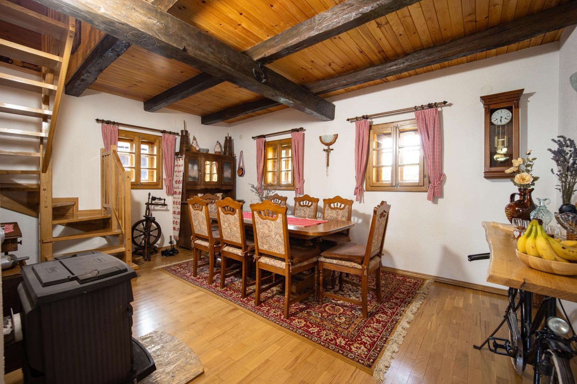 Villa Kuca Za Odmor Poljanica Okicka à Jastrebarsko Extérieur photo